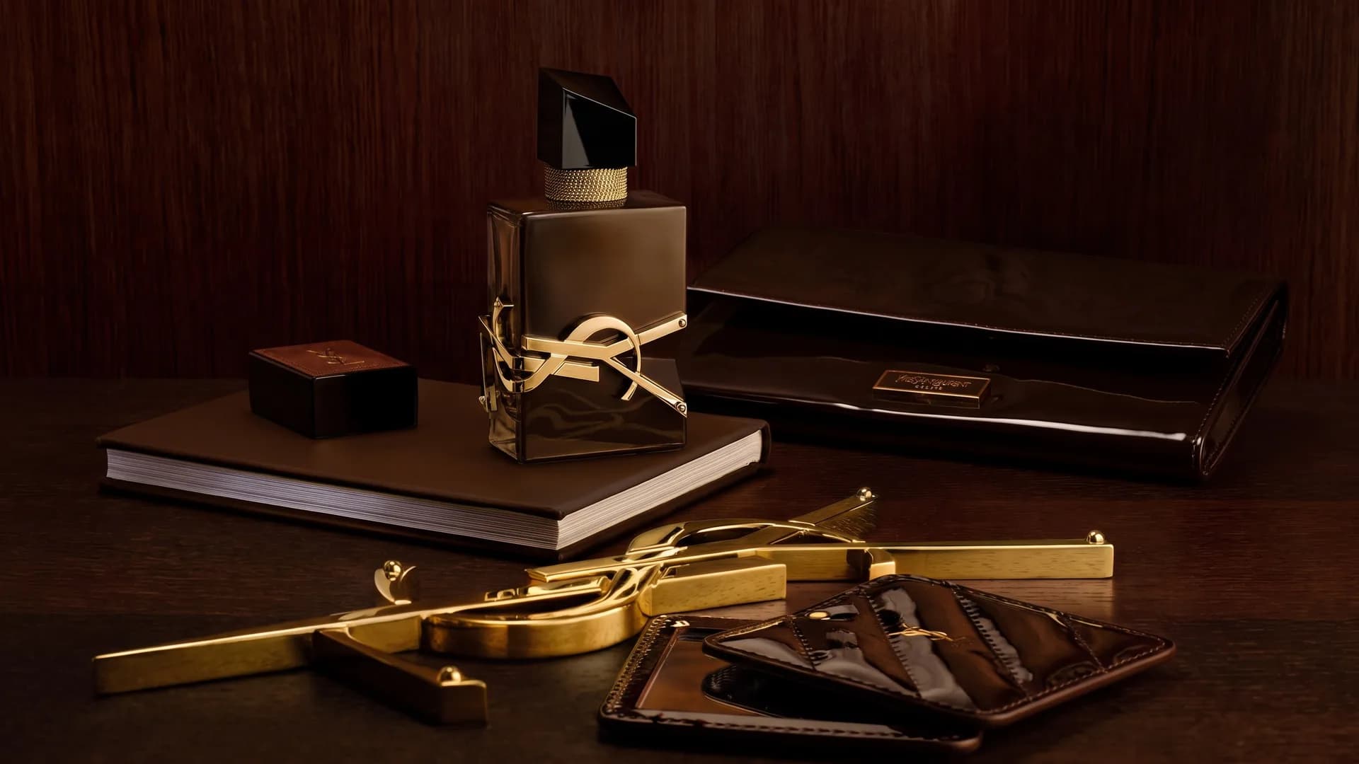  عطر «Libre Santal Couture» از YSL Beauty