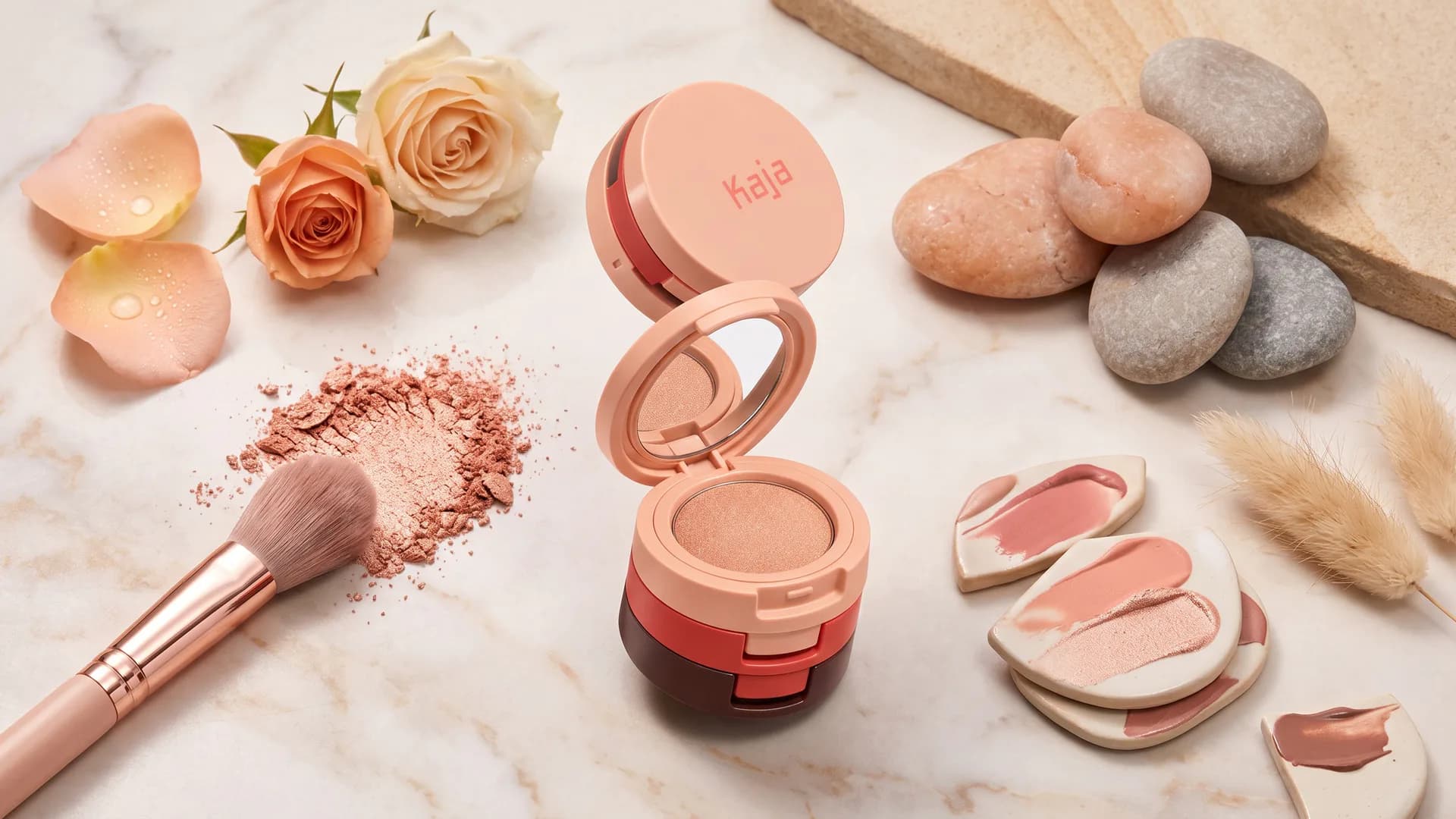Kaja Beauty Bento؛ پالت سه‌تایی سایه چشم جمع‌وجور برای آرایش‌های سریع و چندبعدی